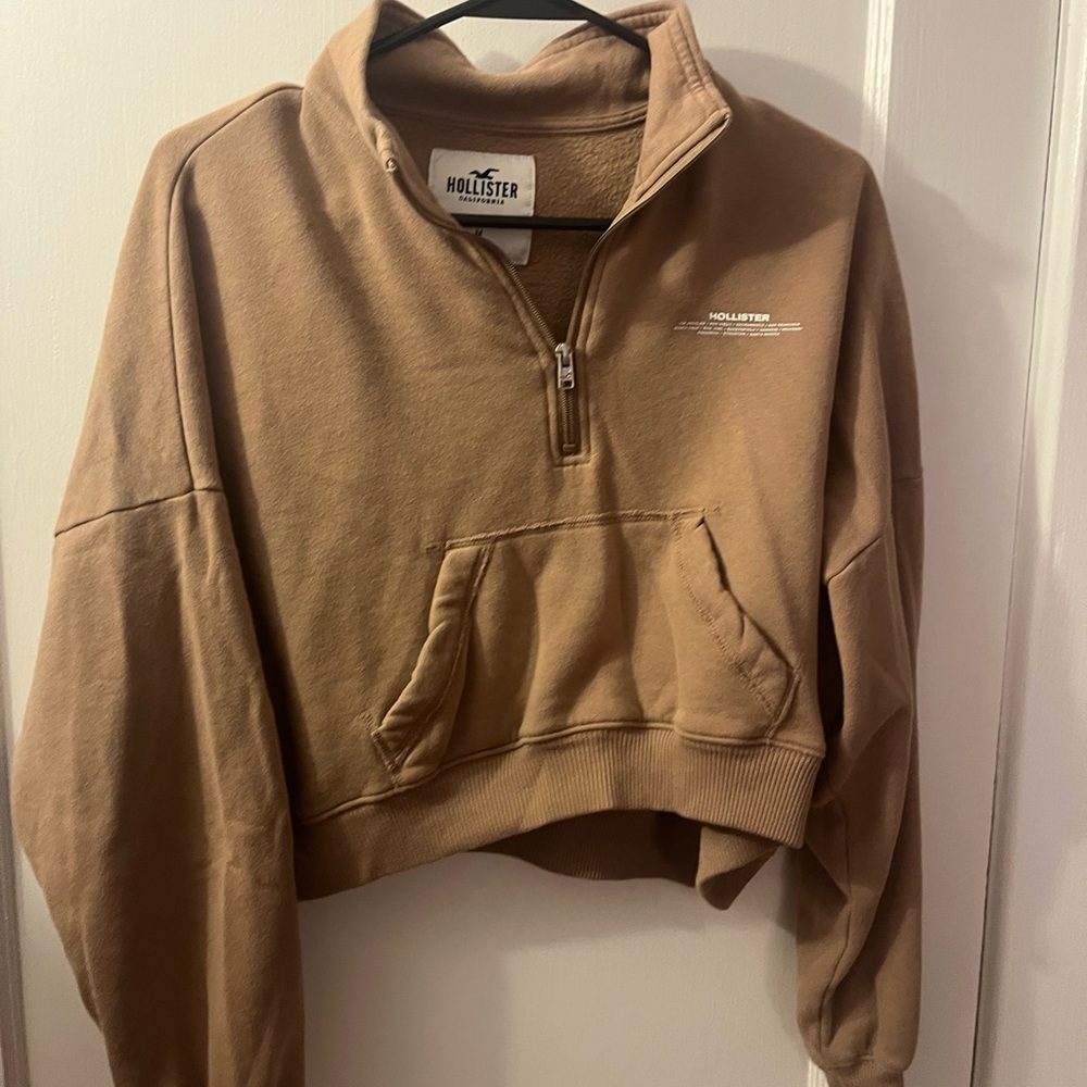 Hollister Women's Brown Quarter-Zip Sweater
